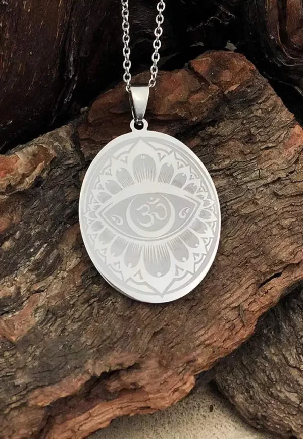 Colgante amuleto símbolo de Om